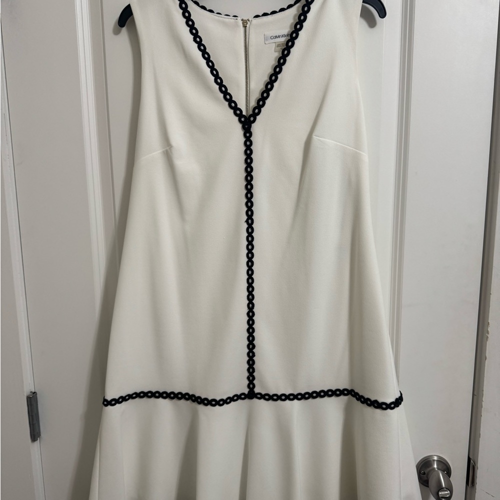 Calvin Klein White A-line Dress with V-neck for Wedding Guest